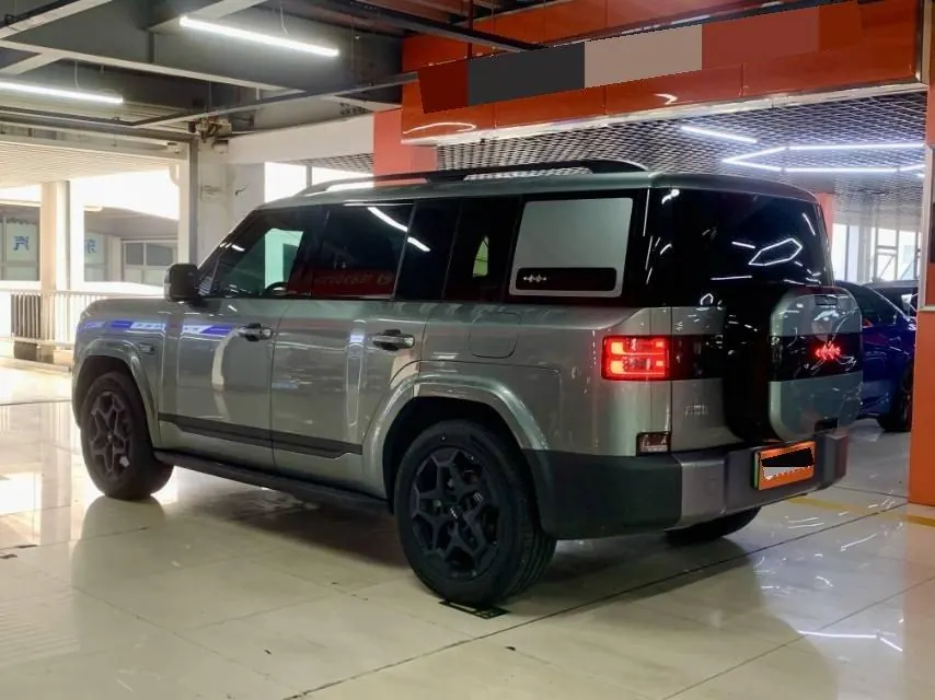 FangChengBao 2025 titanium 7 1.5T stepless 190KM four-wheel drive Ultra version of automatic gear 3