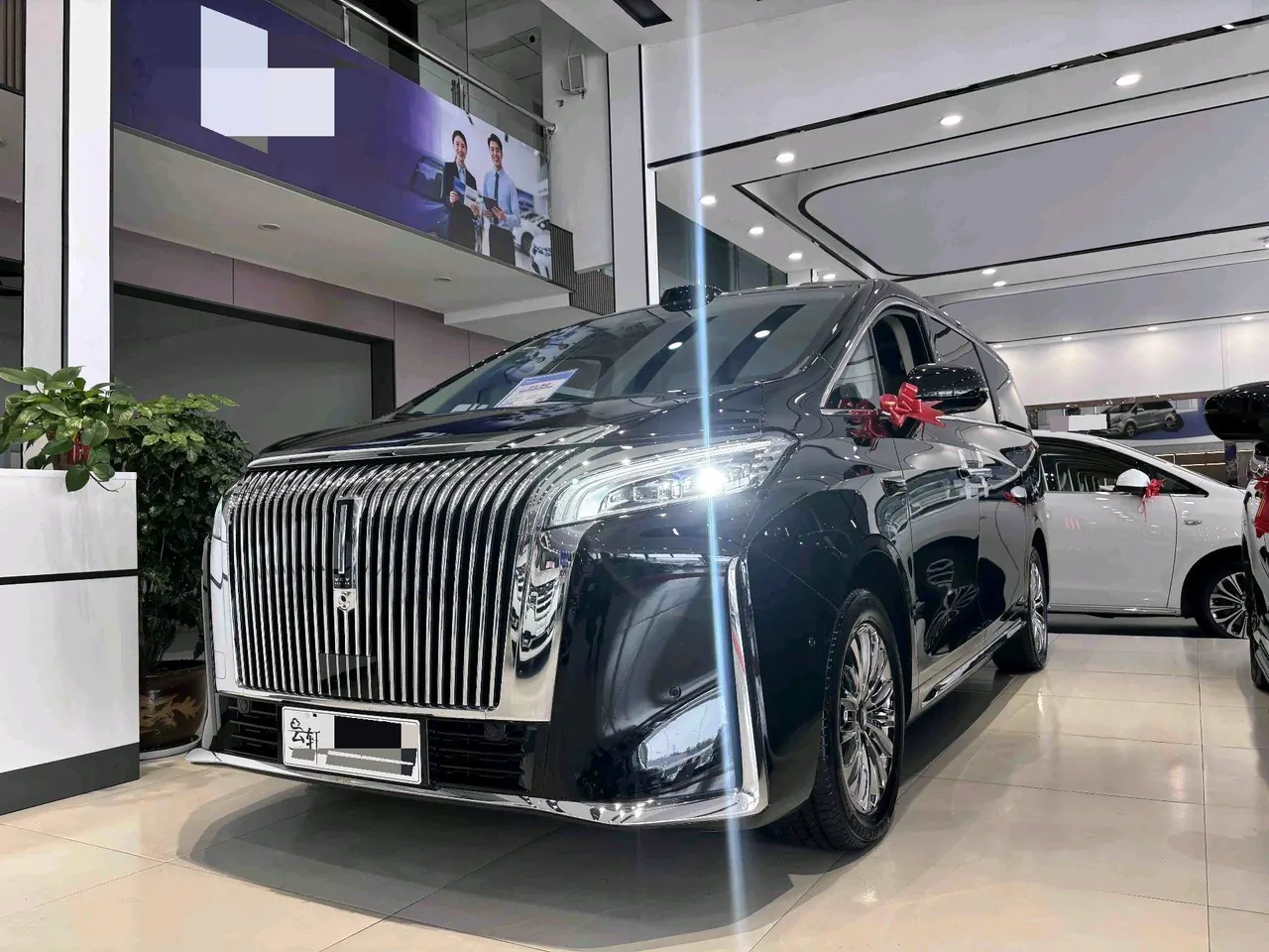 Open image lightbox: WEY 2025 VV7 Hi4 1.5T Four-Wheel-Drive Automatic Model