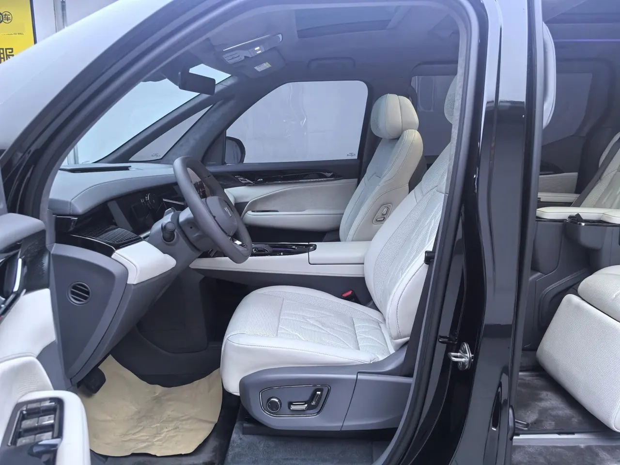 Zeekr 2024 Zeekr 009 six-seat executive version four-wheel drive 108kWh automatic gear 4