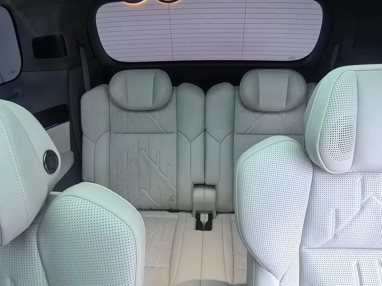 Zeekr 2024 Zeekr 009 six-seat executive version four-wheel drive 108kWh automatic gear 8