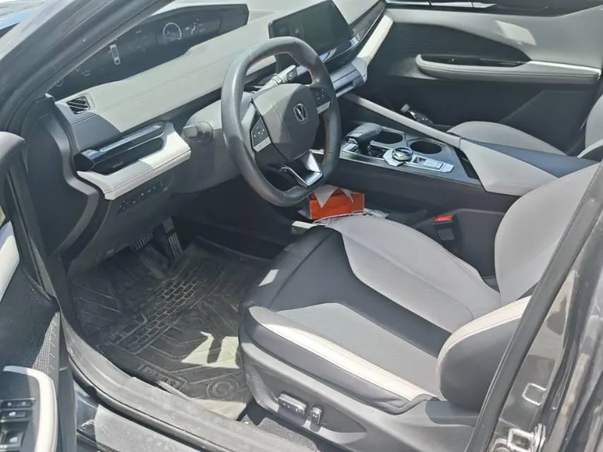 ChangAn 2024 UNI-V Smart Electric iDD 1.5 Stepless Blue Whale 136km Smart Zun Automatic Gear 3