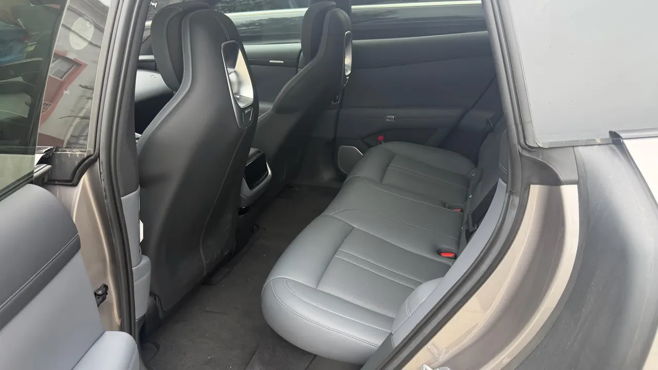 MI 2025 YU7 Long Endurance Rear Drive Automatic Gear 4