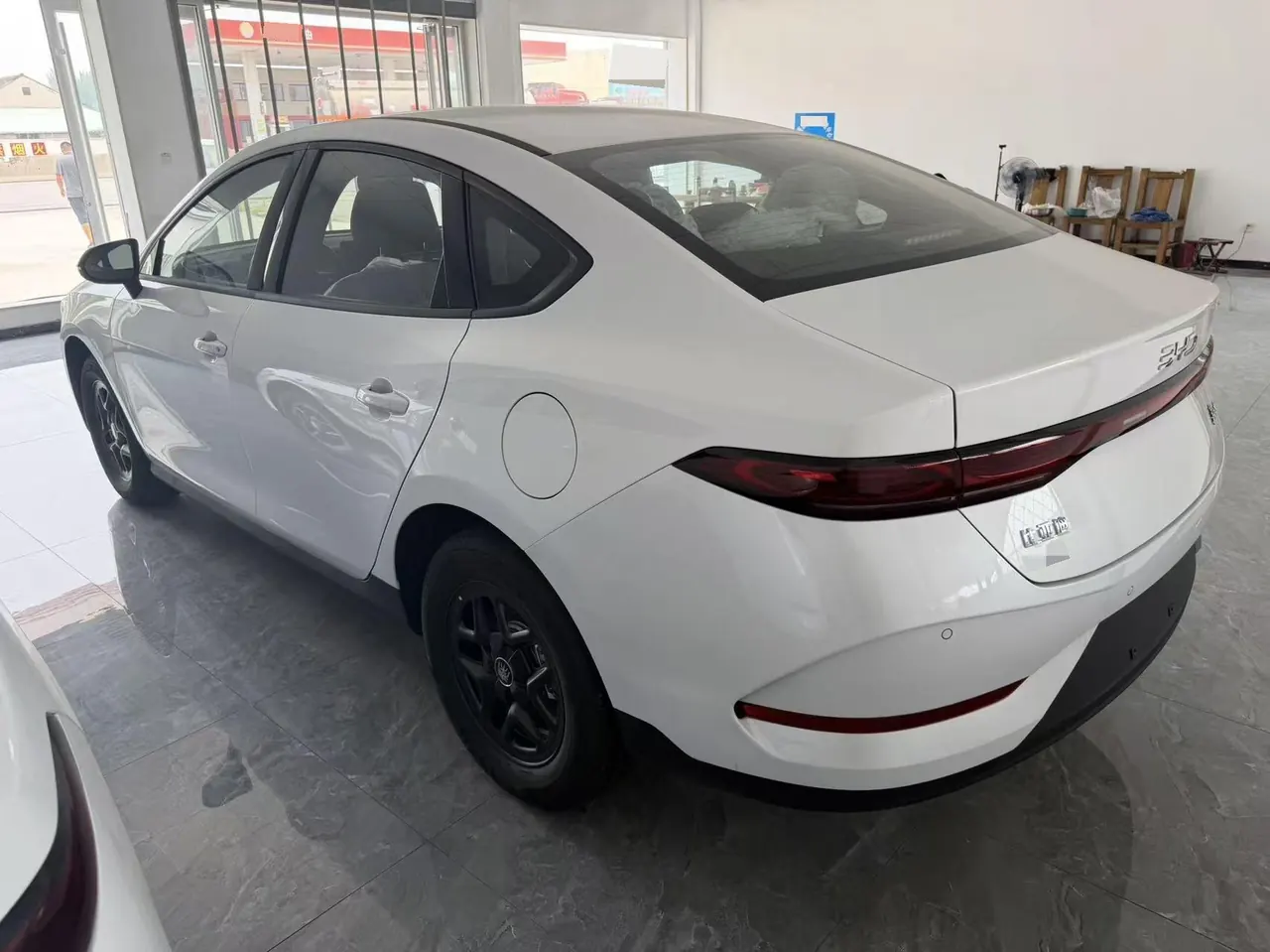 BYD 2026 Qin PLUS DM-i 1.5 CVT 128km Entry-Level Automatic 6