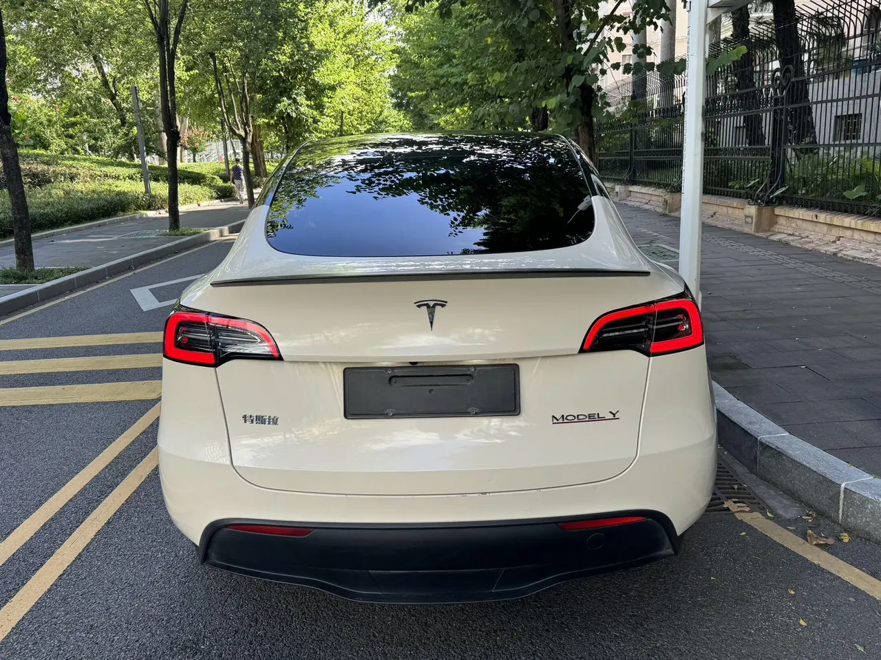 Tesla 2023 Model Y high-performance all-wheel drive version automatic transmission 6