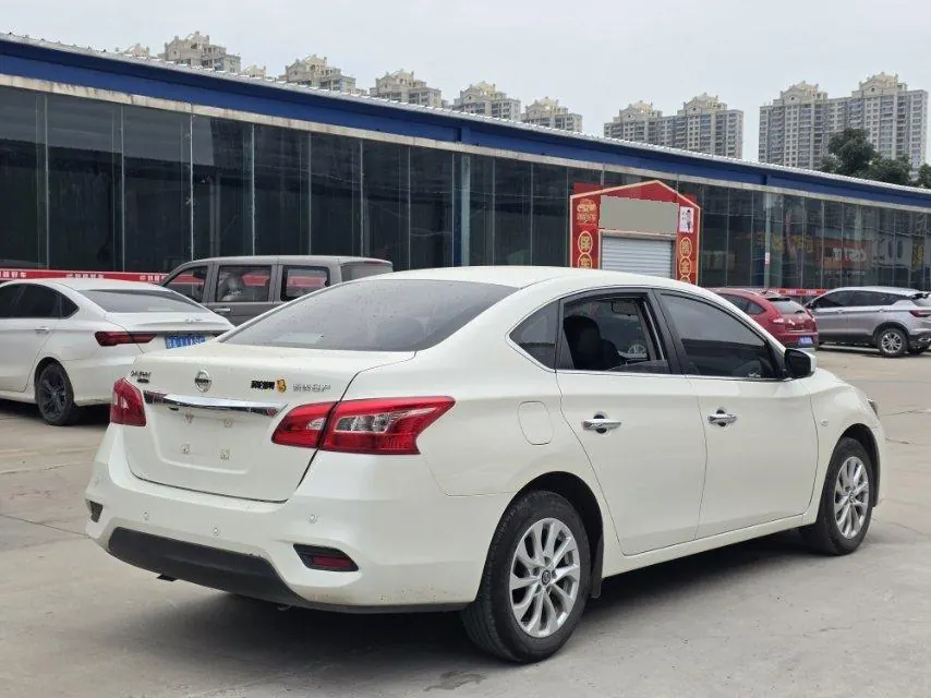 Nissan 2024 Sylphy Classic 1.6 Stepless XL Deluxe Automatic Gear 2