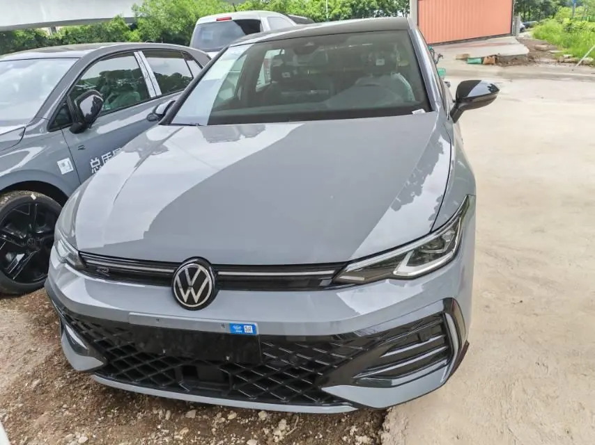 Volkswagen 2026 Golf 8 R-Line 1.5TSI 300TSI Automatic - View 1