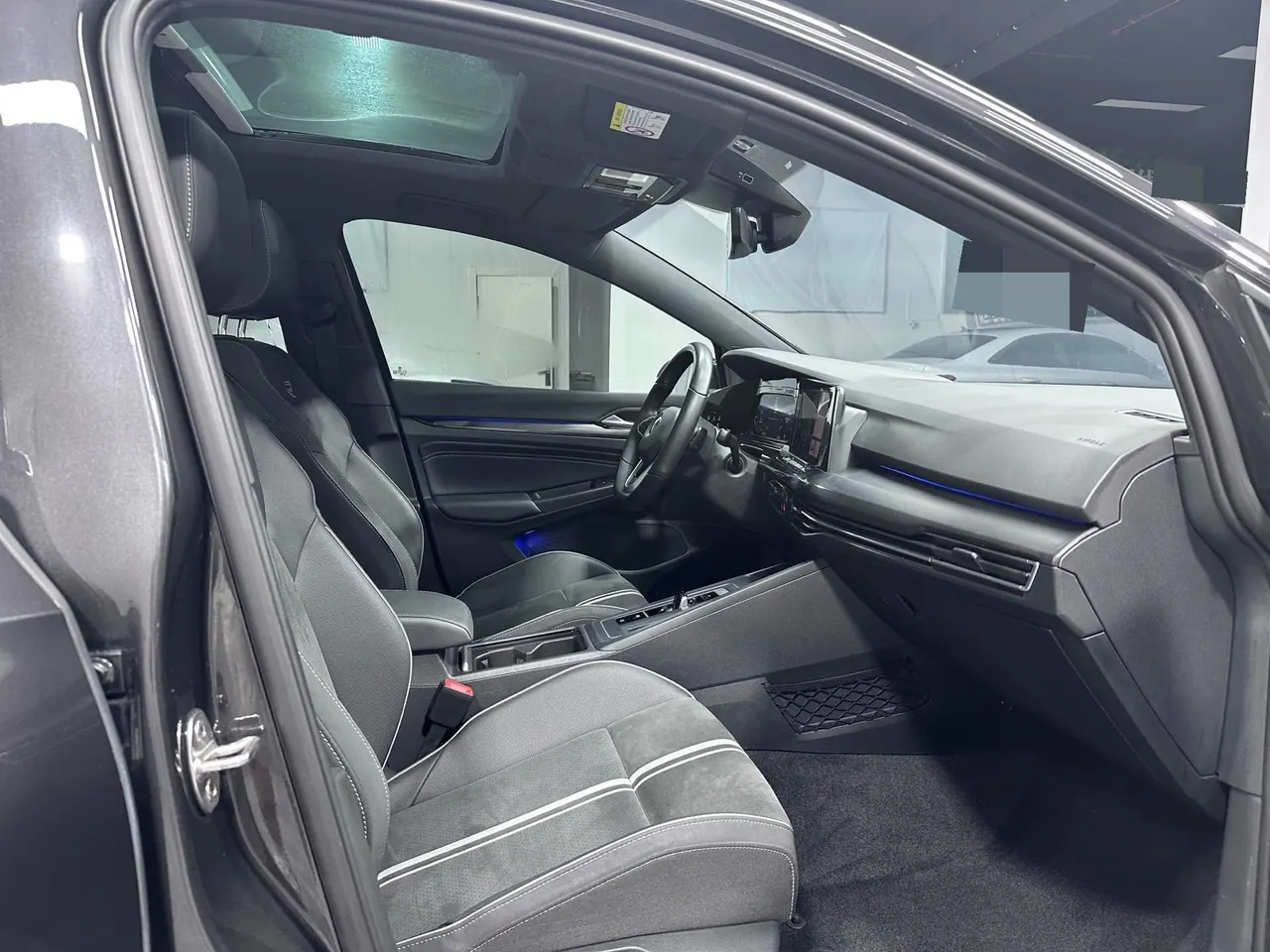 Volkswagen 2021 Golf 8 R-Line 1.4TSI 280TSI Automatic 12
