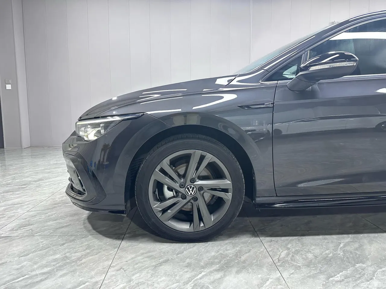 Volkswagen 2021 Golf 8 R-Line 1.4TSI 280TSI Automatic 8