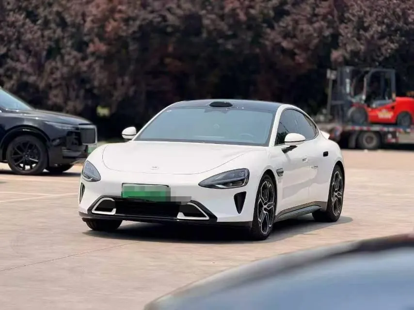 MI 2024 SU 7 750km Four-wheel Drive Max Founding Edition Automatic Gear - View 1