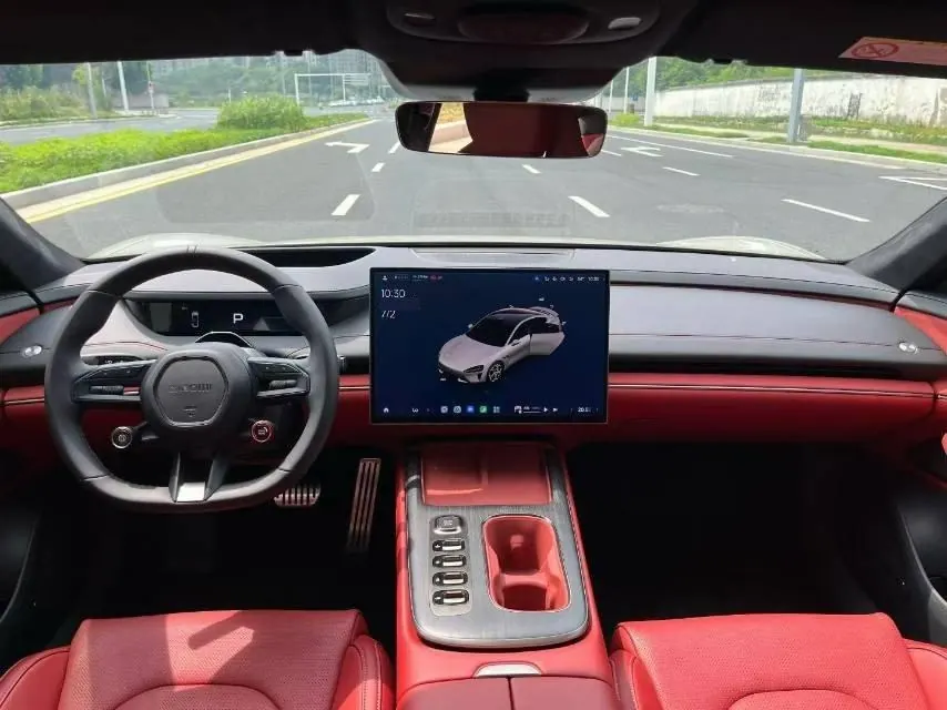 MI 2024 SU 7 750km Four-wheel Drive Max Founding Edition Automatic Gear 6