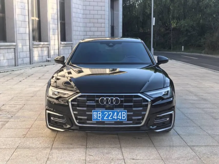Audi 2025 A6L 2.0TFSI 45TFSI Quattro Selected Dynamic (Modified) Automatic Gear 2