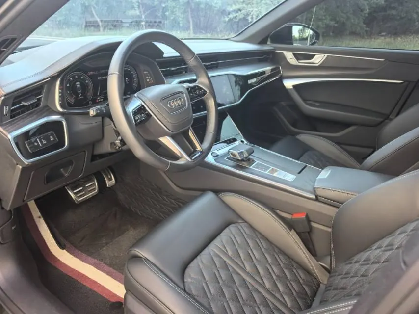 Audi 2025 A6L 2.0TFSI 45TFSI Quattro Selected Dynamic (Modified) Automatic Gear 4