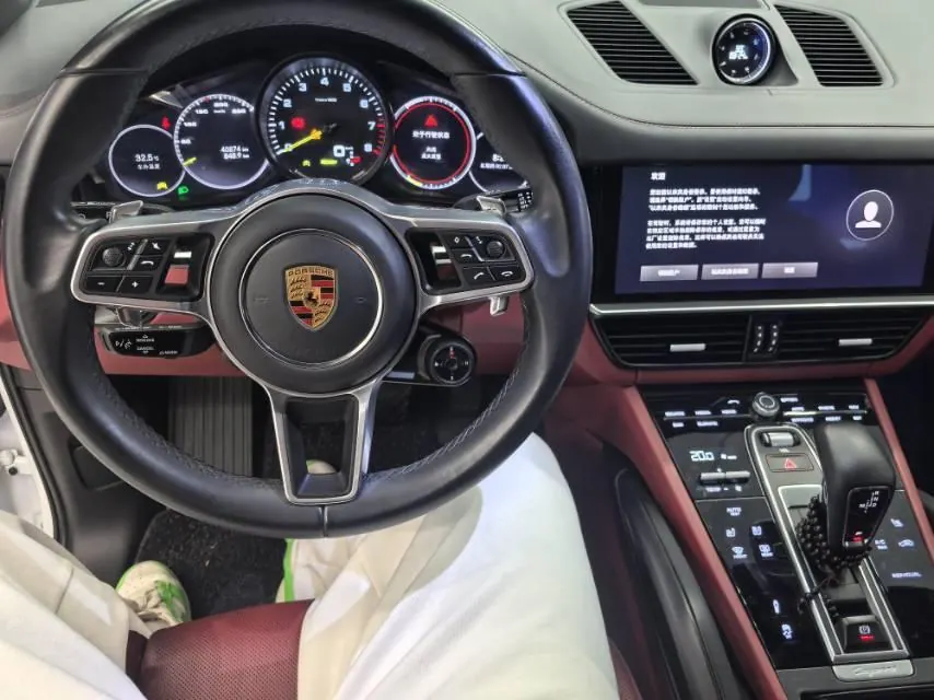 Porsche Cayenne New Energy (Imported) 2023 Cayenne Oil and Electric Hybrid 2.0T Platinum Automatic Gear 6