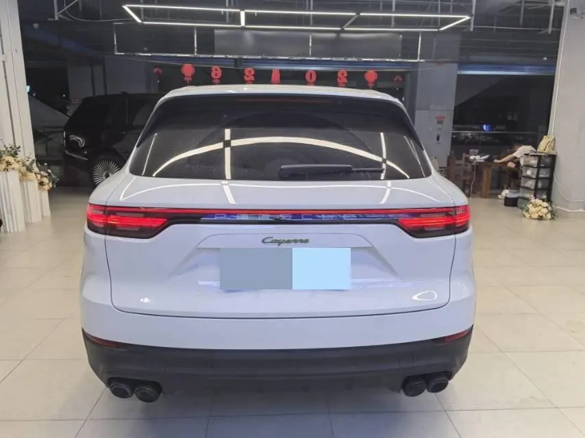 Porsche Cayenne New Energy (Imported) 2023 Cayenne Oil and Electric Hybrid 2.0T Platinum Automatic Gear 7