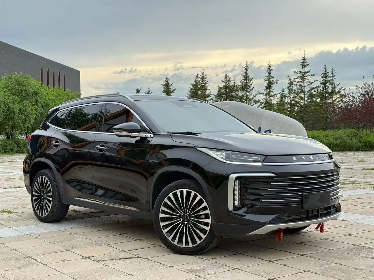 Xingtu 2024 Lingyun 2.0T 400T 4-wheel drive Xingzun Edition Automatic Gear 3