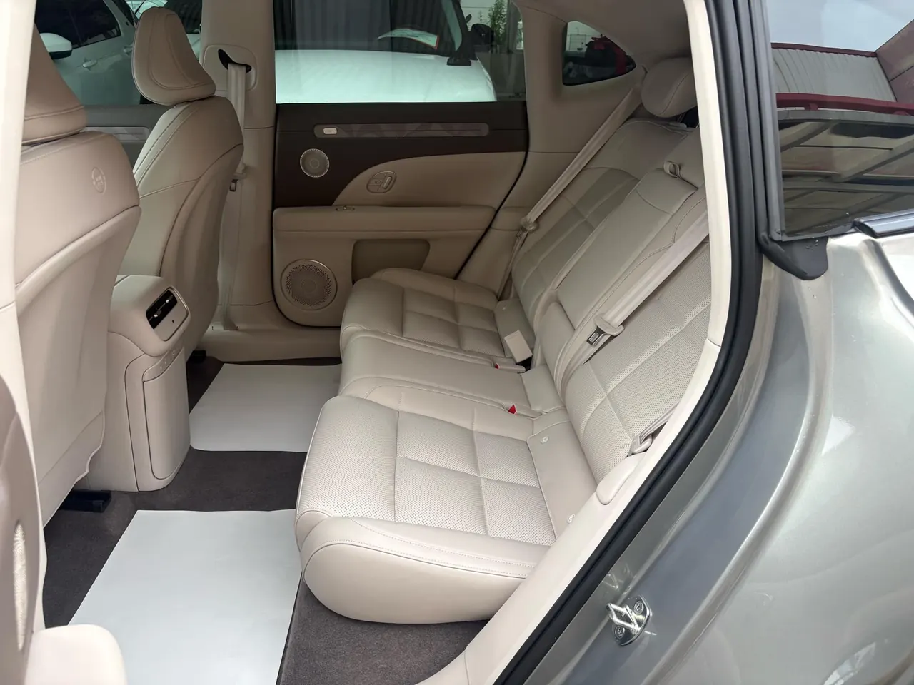 IM 2026 IM LS6 66 Max automatic transmission 10