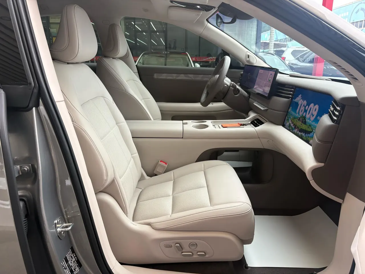 IM 2026 IM LS6 66 Max automatic transmission 8