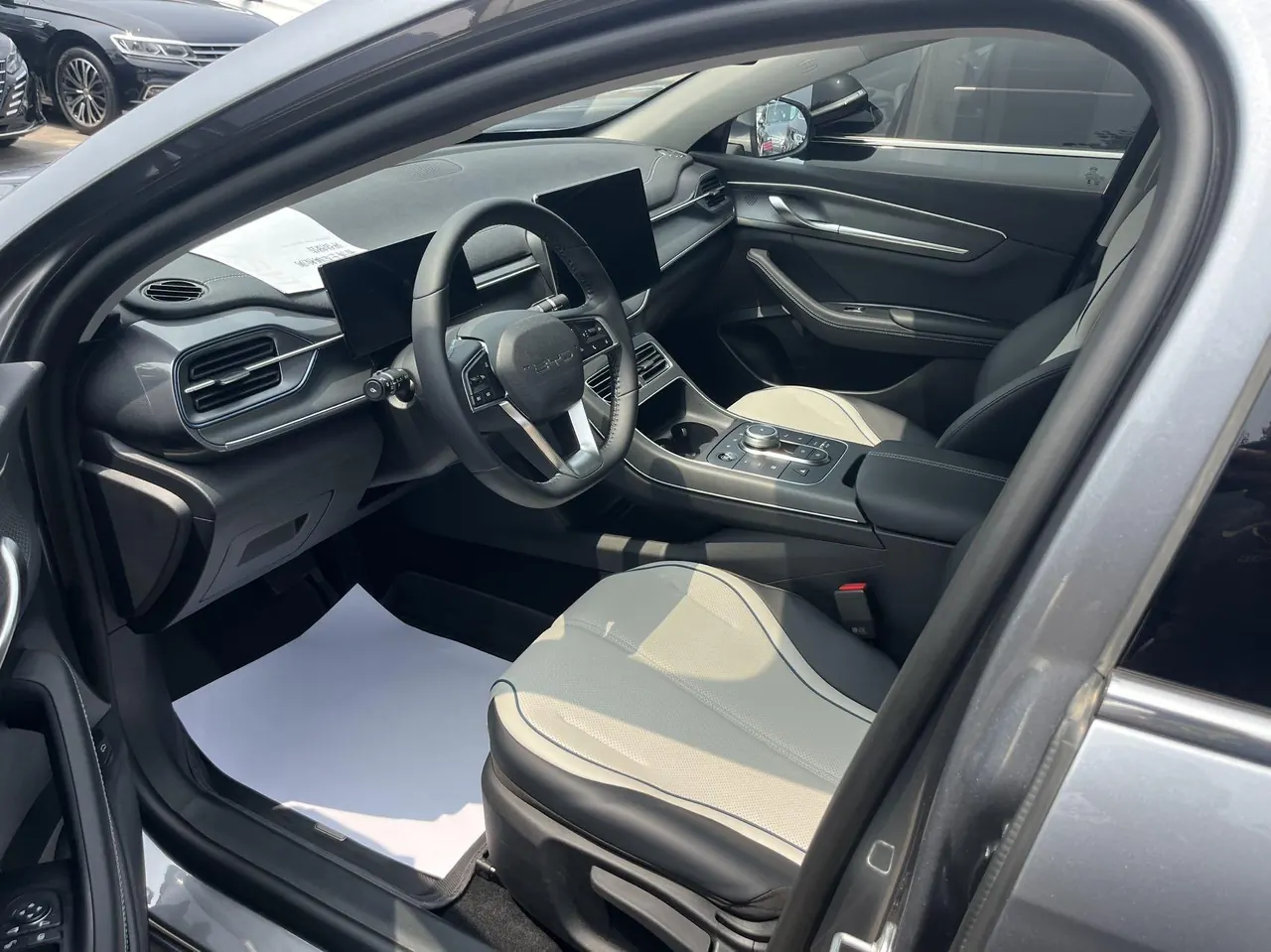 BYD 2024 destroyer 05 DM-i 1.5 stepless glory version 55KM luxury automatic gear 3