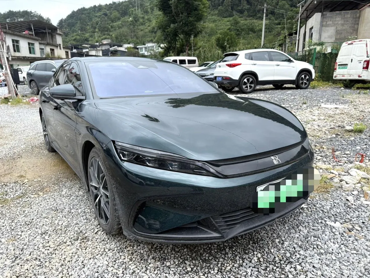 BYD 2022 Han 610KM four-wheel drive Qian Shan Cui limited edition automatic gear 2