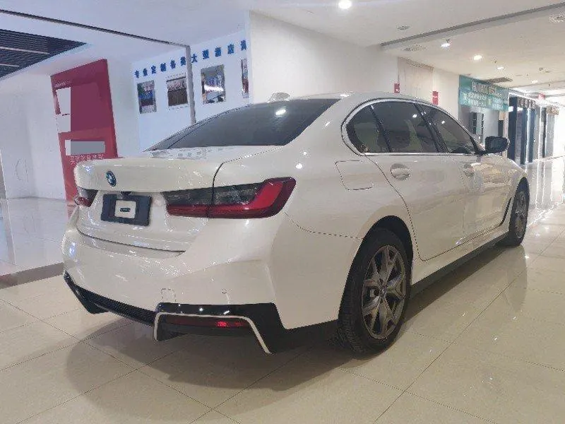 BMW 2022 i3 eDrive 35L automatic gear 9