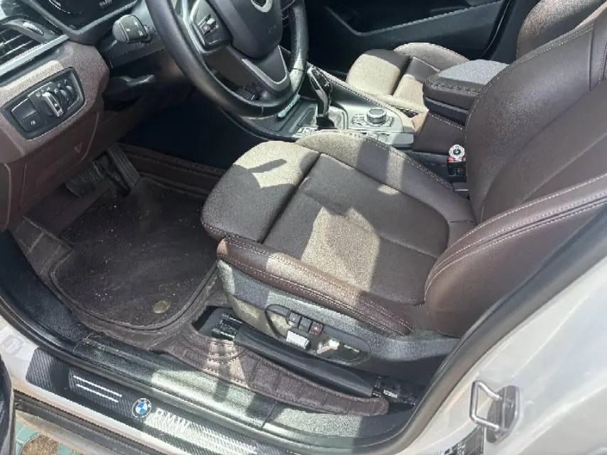 BMW 2022 X1 sDrive20Li 1.5T fashion automatic gear 4