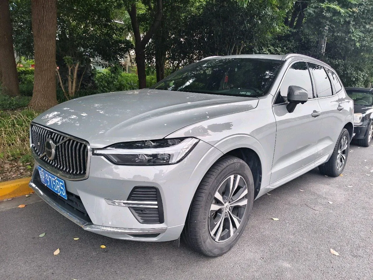 Open image lightbox: Volvo 2024 XC60 48V 2.0T B5 4-wheel-drive Zhiyi Deluxe Edition Automatic Gear
