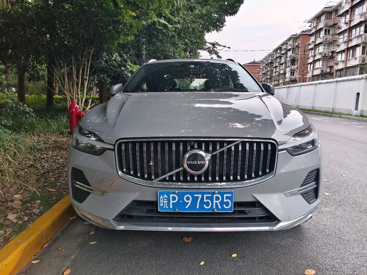 Volvo 2024 XC60 48V 2.0T B5 4-wheel-drive Zhiyi Deluxe Edition Automatic Gear 2