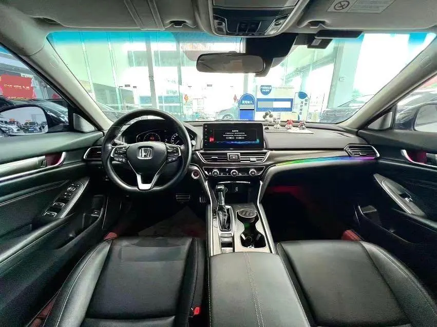 Honda 2022 10th Generation Accord 1.5T Stepless 260TURBO Magic Night Premium Edition Automatic Gear 2