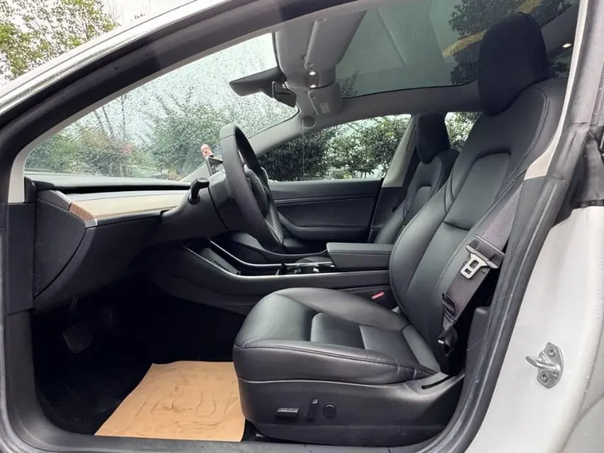 Tesla 2020 Model 3 long endurance rear wheel drive version (modified) automatic gear 5