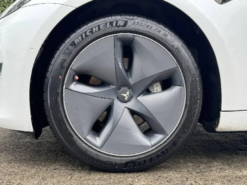 Tesla 2020 Model 3 long endurance rear wheel drive version (modified) automatic gear 7