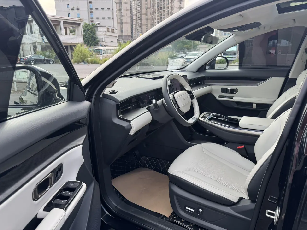 Jetour 2022 Great Sage 1.6T King SPORT Automatic Gear 7
