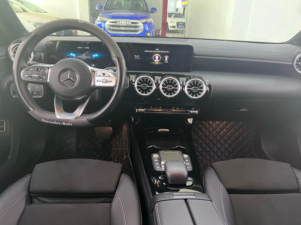 Mercedes Benz Class A 2022 A 200 L 1.3T Dynamic Automatic 7