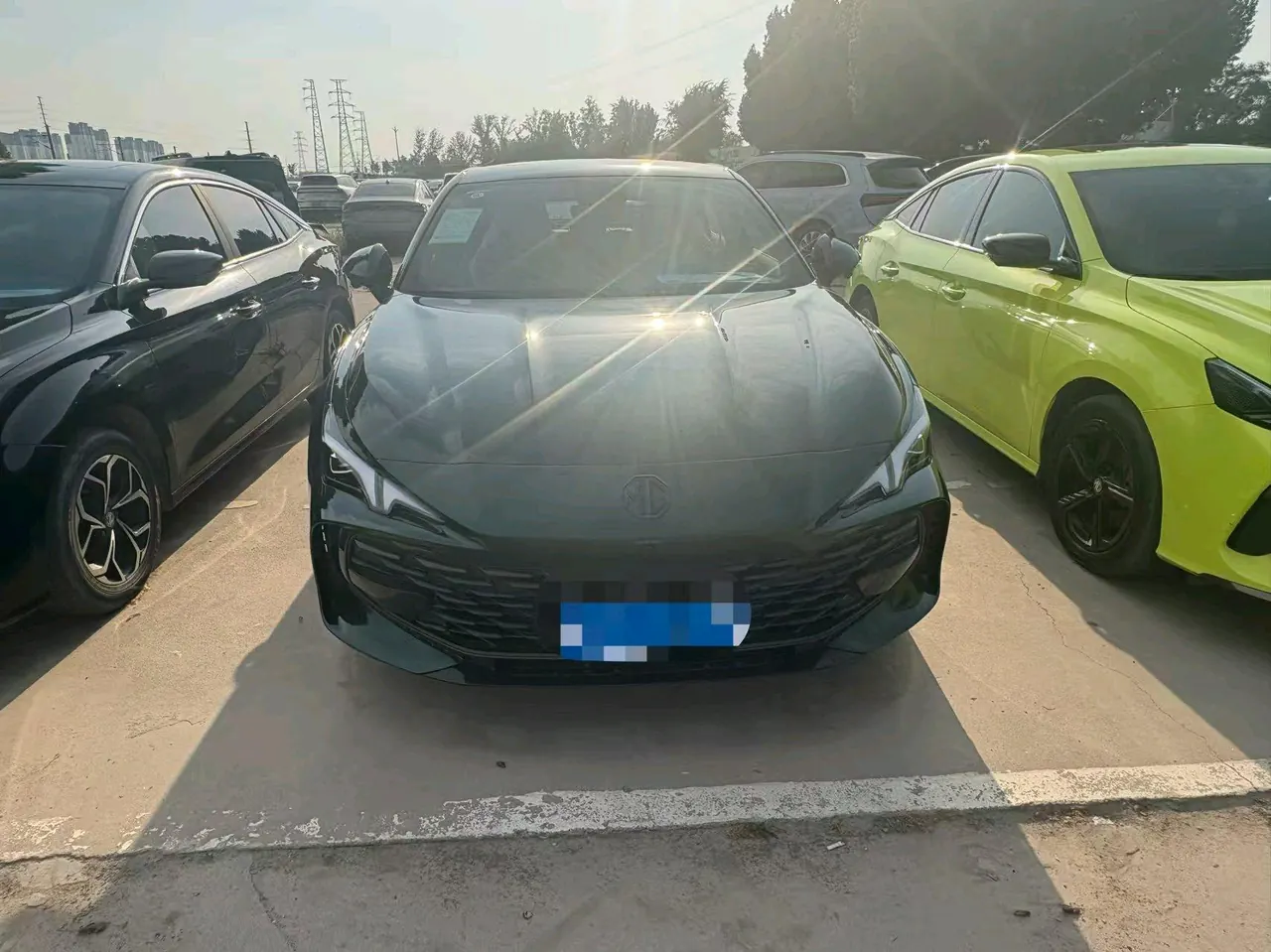 MG 2025 MG7 1.5T 300 Deluxe Edition Automatic Gear 2