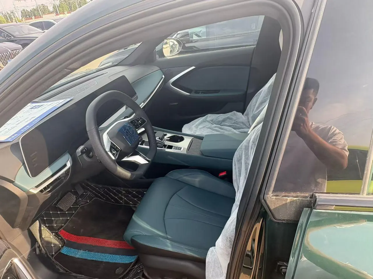 MG 2025 MG7 1.5T 300 Deluxe Edition Automatic Gear 4
