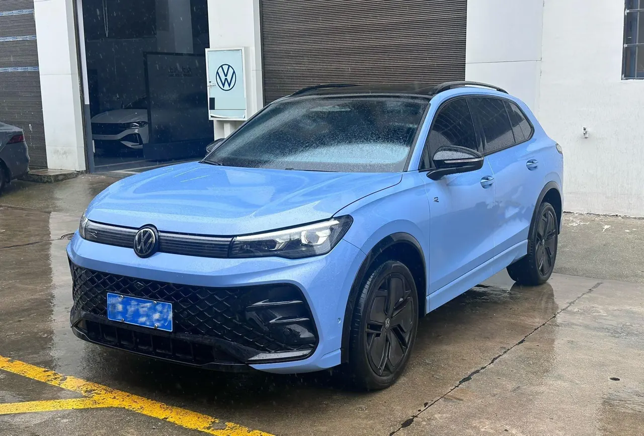 Volkswagen 2024 Tiguan L PRO 2.0TSI 380TSI Four-wheel Drive R-Line Smart Edition Automatic Gear - View 1