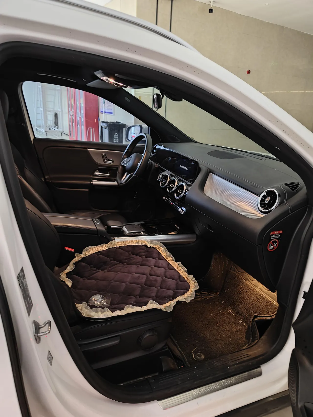Mercedes Benz 2020 GLA 180 1.3T automatic gear 9