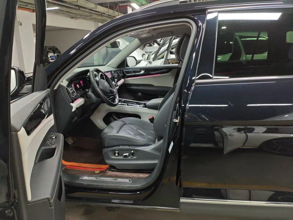 Volkswagen 2022 Tuang 2.0TSI 380TSI 4WD Respect Flagship Automatic Transmission 5