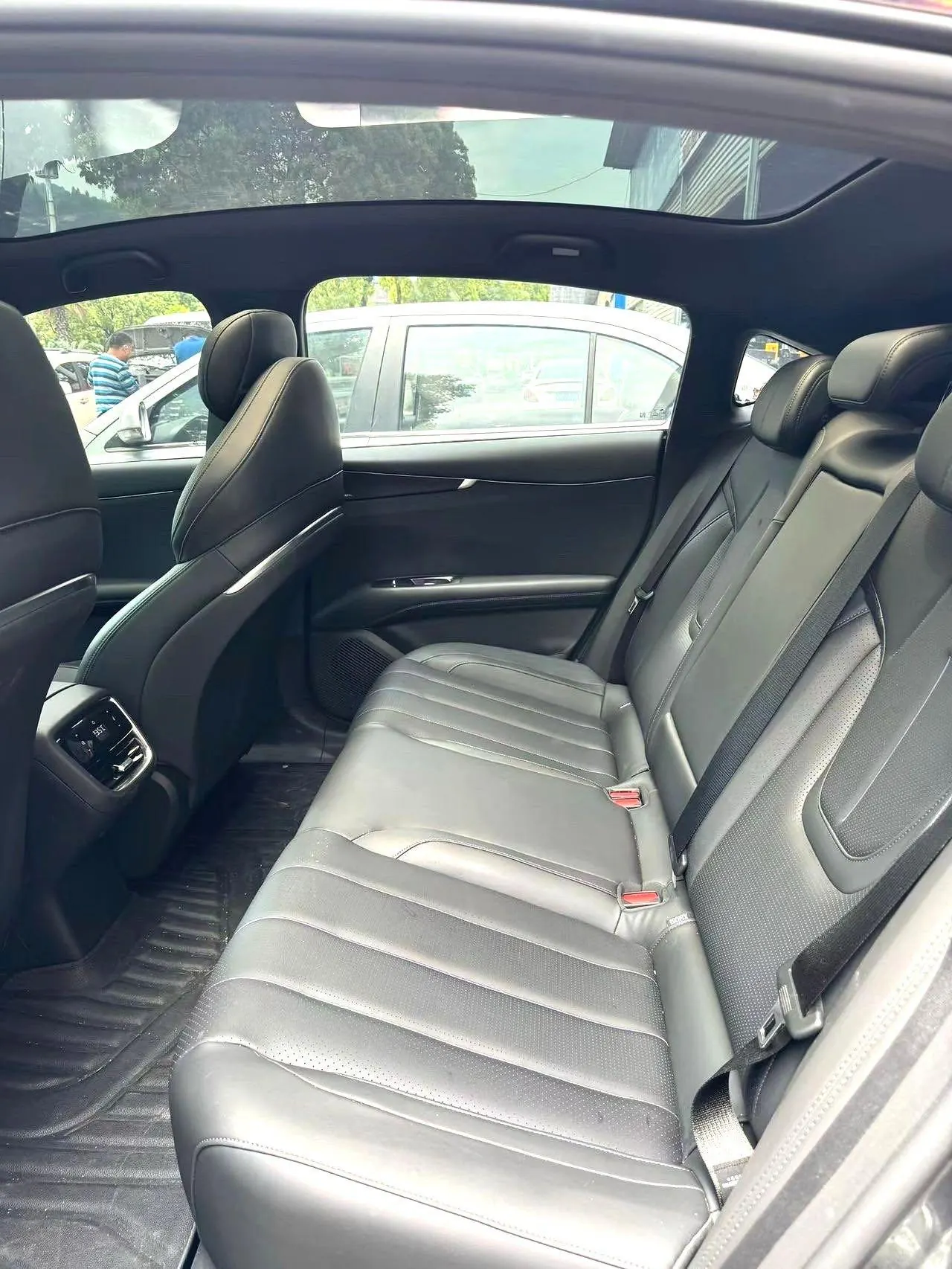 ChangAn Deepal 2024 L 07 230Max Range-extended Automatic Gear 3