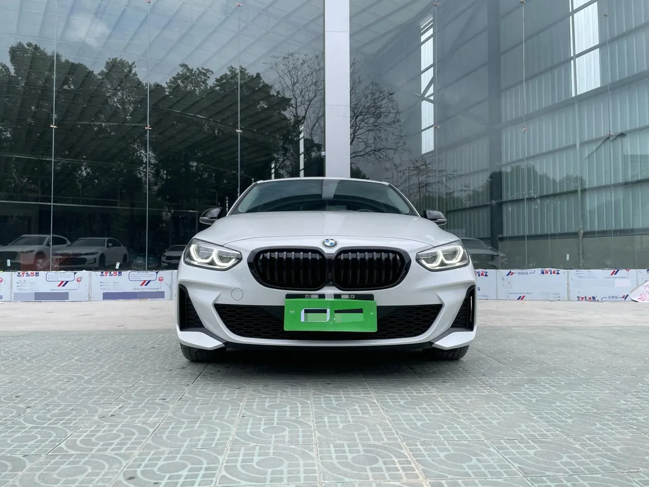 BMW 1 Series 2022 120i 1.5T M Sports Obsidian Night Edition Automatic Gear 2