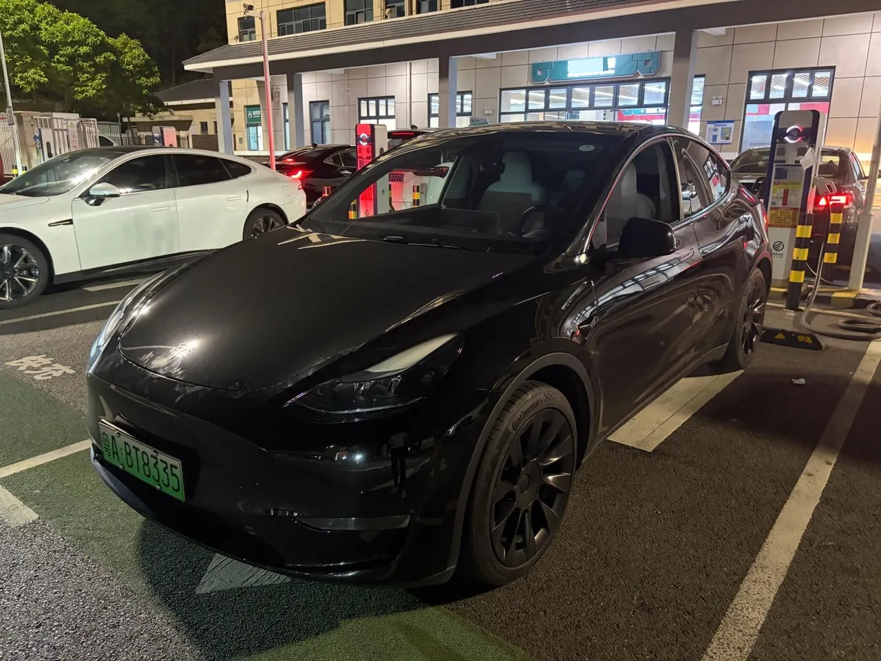 Tesla 2022 Model Y rear-wheel drive version (facelift) automatic gear - View 1