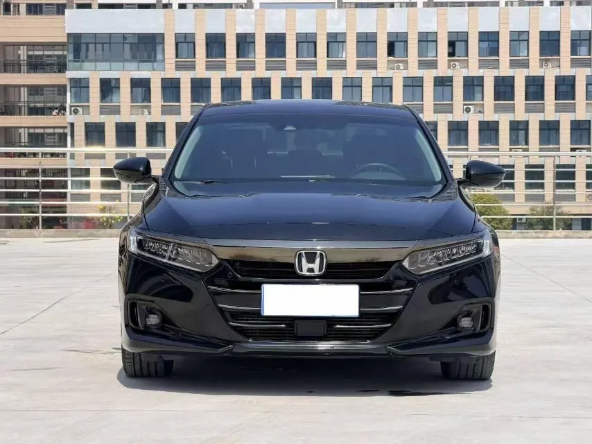 Honda 2022 10th Generation Accord 1.5T Stepless 260TURBO Magic Night Premium Edition Automatic Gear 2