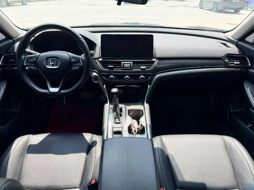 Honda 2022 10th Generation Accord 1.5T Stepless 260TURBO Magic Night Premium Edition Automatic Gear 5