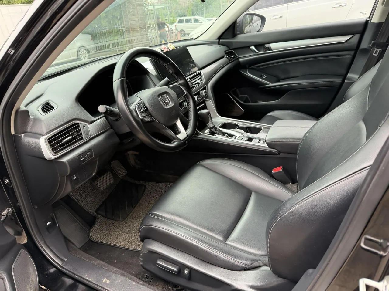 Honda 2022 10th Generation Accord 1.5T Stepless 260TURBO Deluxe Automatic Gear 6