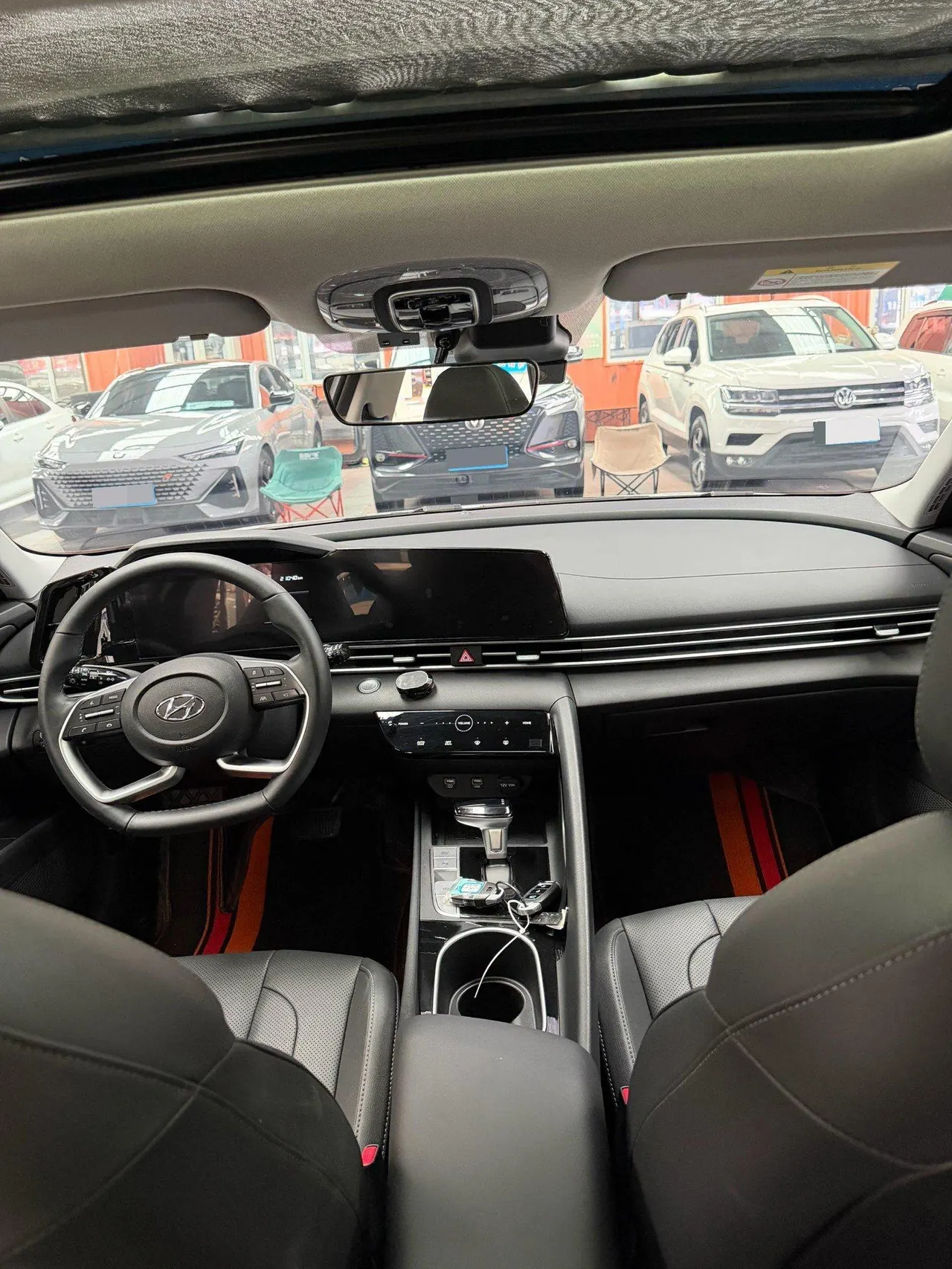 Hyundai 2022 Elantra -3-compartment 1.5 stepless LUX premium automatic gear 14