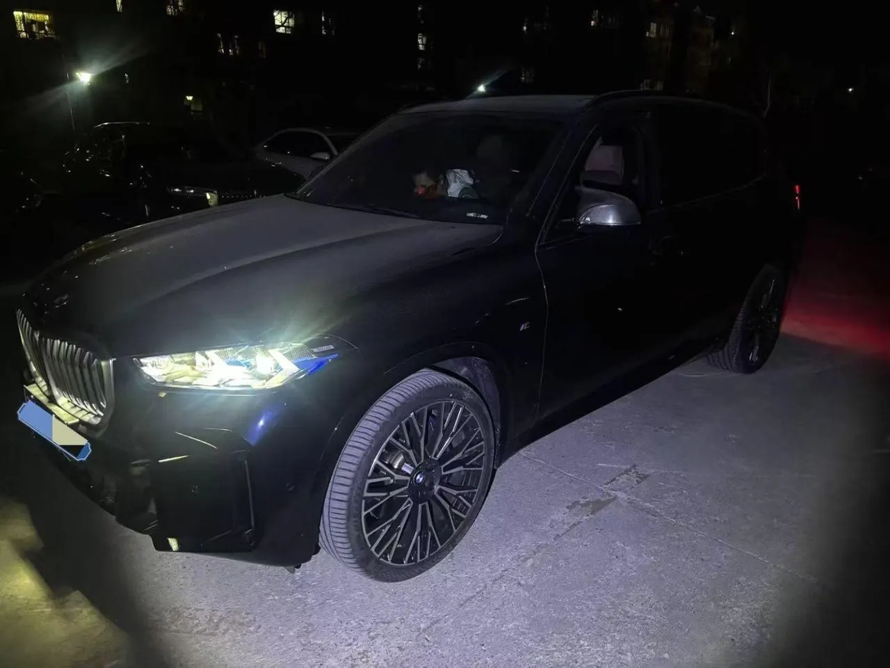 BMW 2023 X5 xDrive30Li 48V 2.0T M sports suit automatic gear - View 1