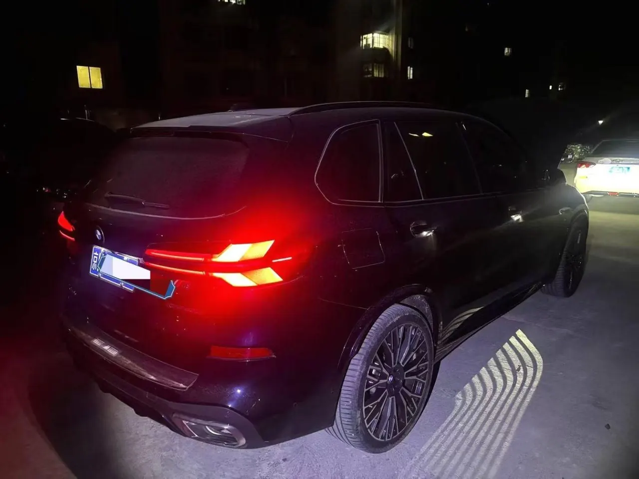 BMW 2023 X5 xDrive30Li 48V 2.0T M sports suit automatic gear 7