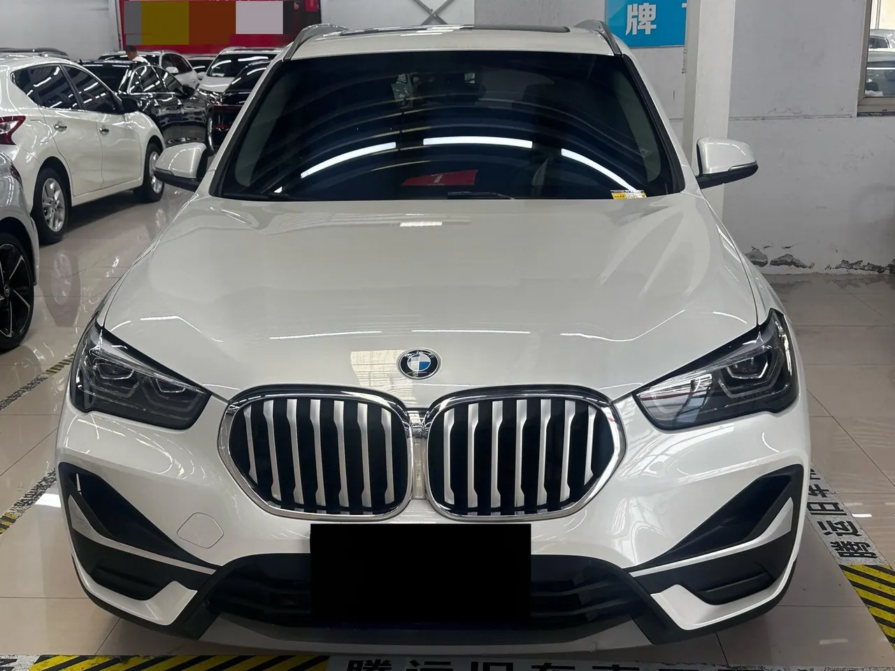 BMW 2020 X1 sDrive20Li 1.5T fashion automatic gear 2
