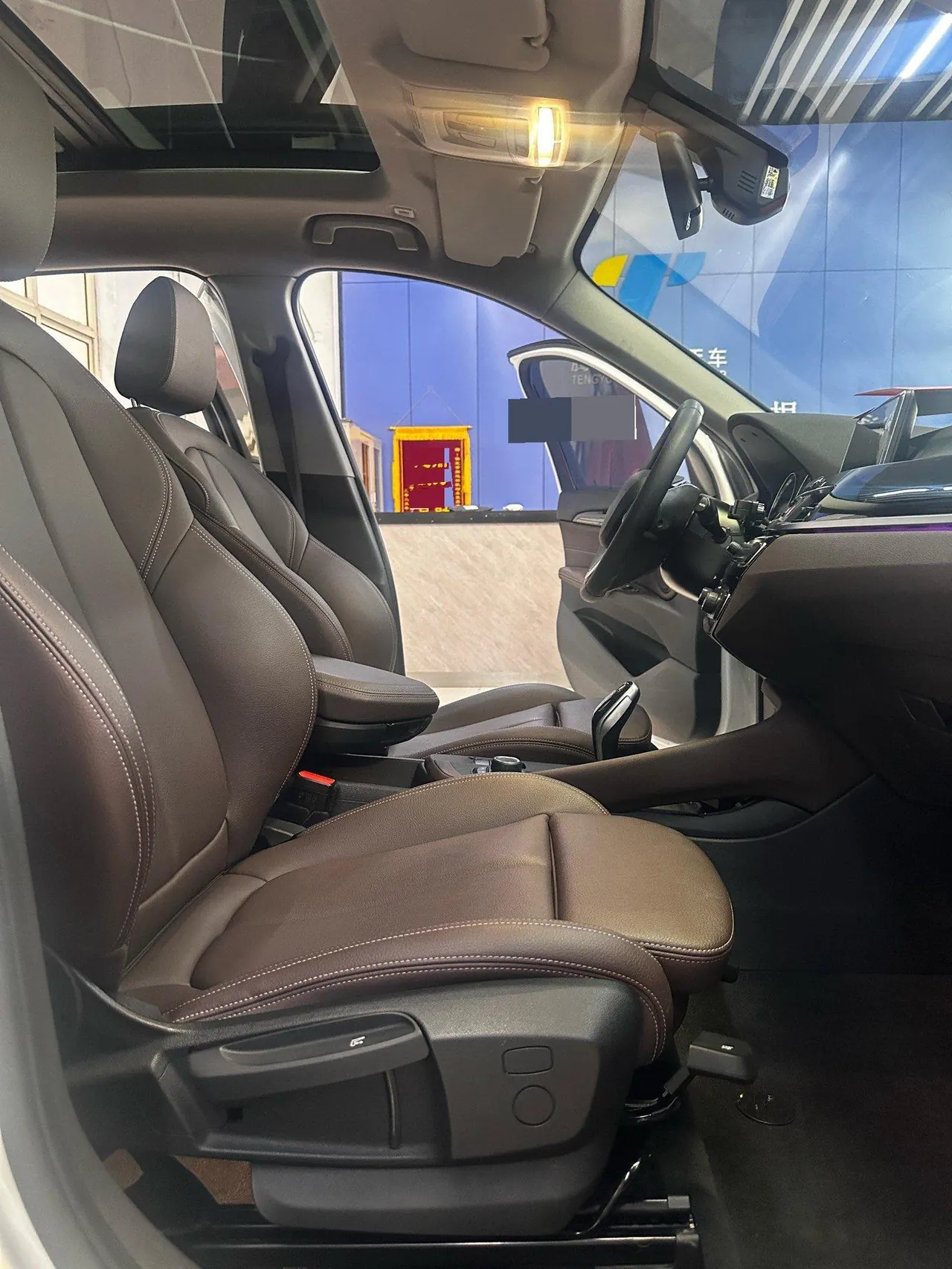 BMW 2020 X1 sDrive20Li 1.5T fashion automatic gear 9