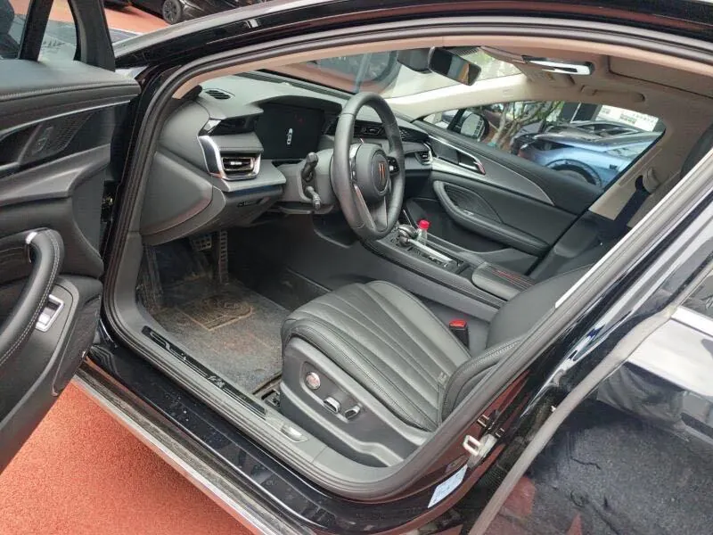 HongQi 2024 H5 2.0T Zhilian Qi Chang Edition Automatic Gear 3