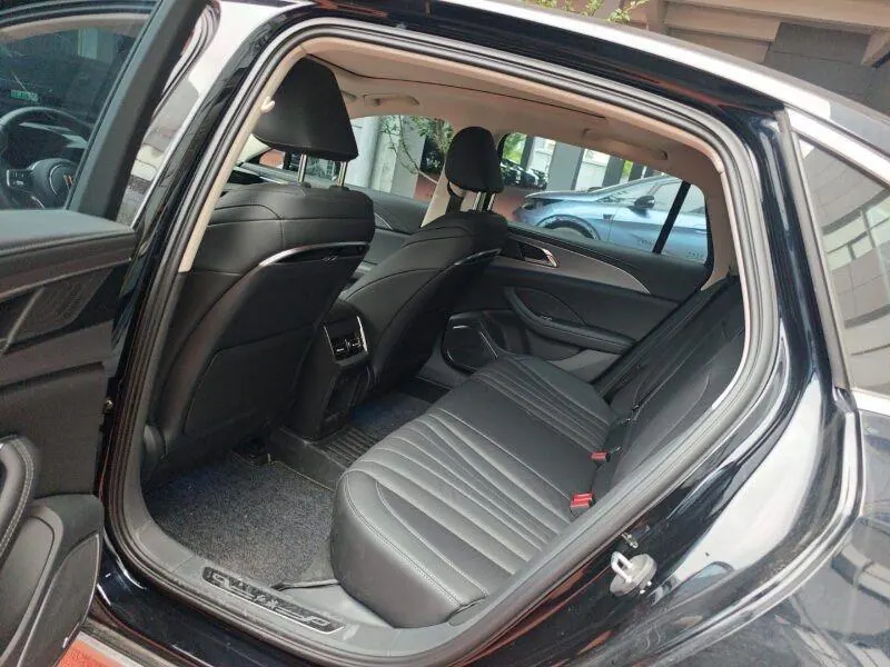 HongQi 2024 H5 2.0T Zhilian Qi Chang Edition Automatic Gear 7